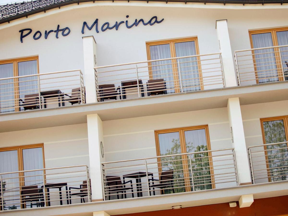 ホテル Porto Marina クリニツァ・モルスカ エクステリア 写真