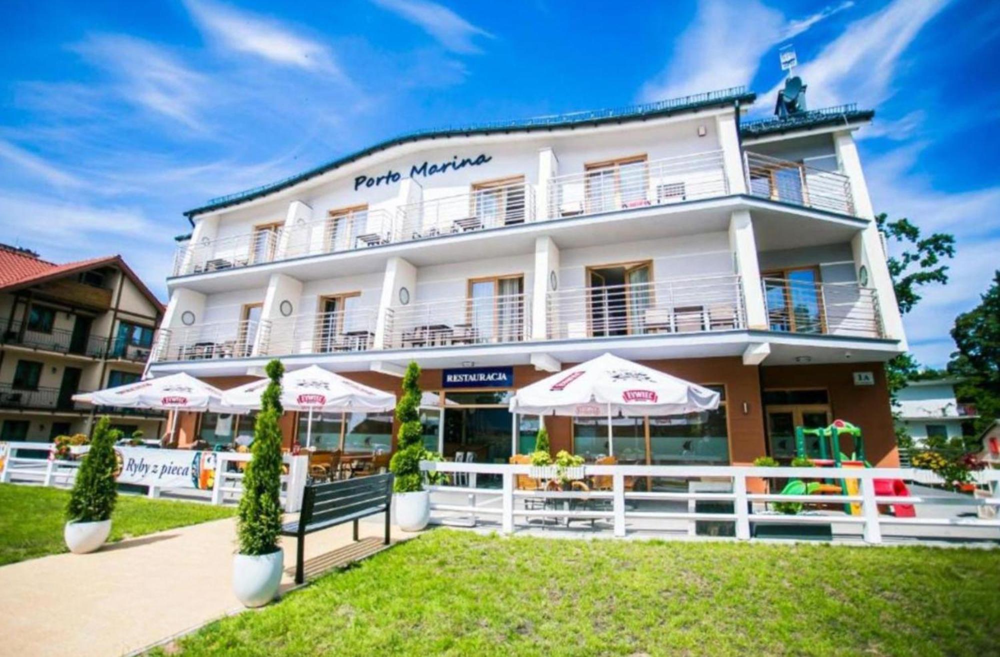 ホテル Porto Marina クリニツァ・モルスカ エクステリア 写真